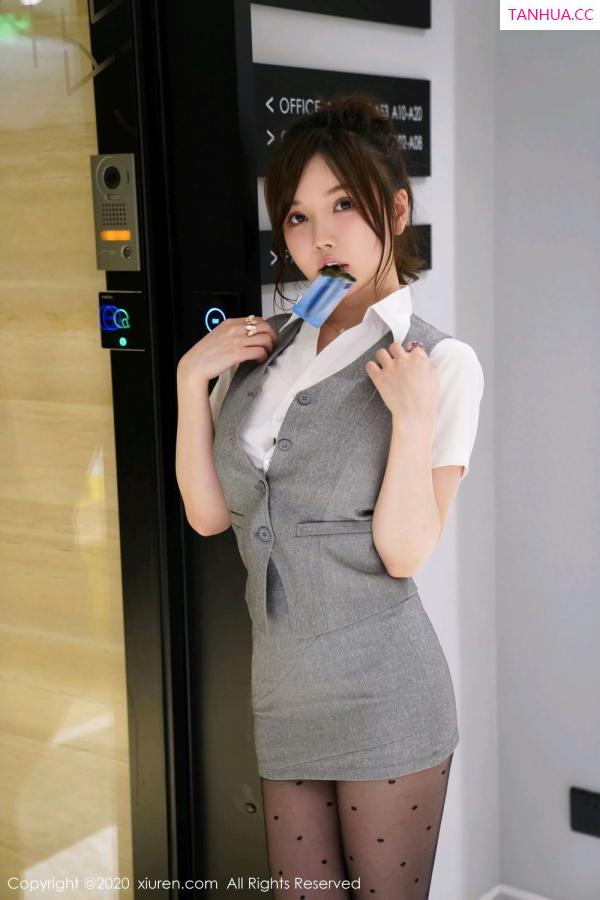 米妮  [XiuRen]高清写真图 2020.07.14 No.2326 糯美子Mini第8张图片